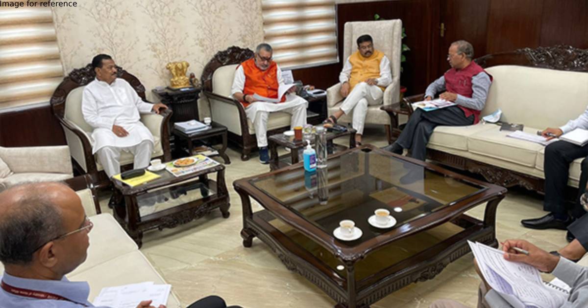 Giriraj Singh holds meeting with Odisha Minister over issues in Pradhan Mantri Awas Yojana implementation